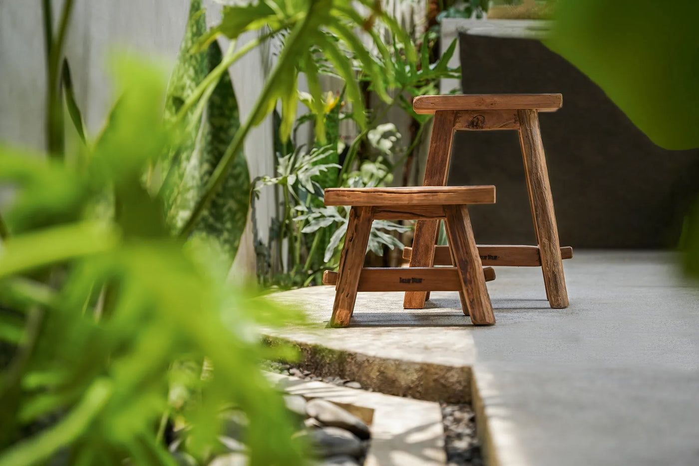 Bazar Bizar The Shoji Hocker – Natur – Recyceltes Teakholz