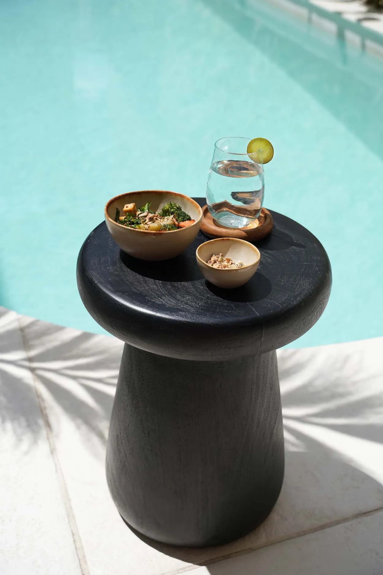 Bazar Bizar The Gagang Hocker – Schwarz – Suarholz