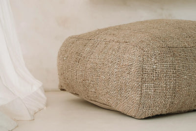 Bazar Bizar Oh My Gee Pouf – Beige – Weiche Baumwolle