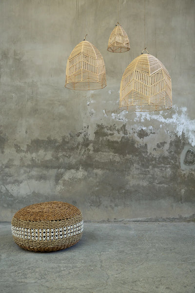 Bazar Bizar Macrame Pouf – Seegras – Natur/Weiß