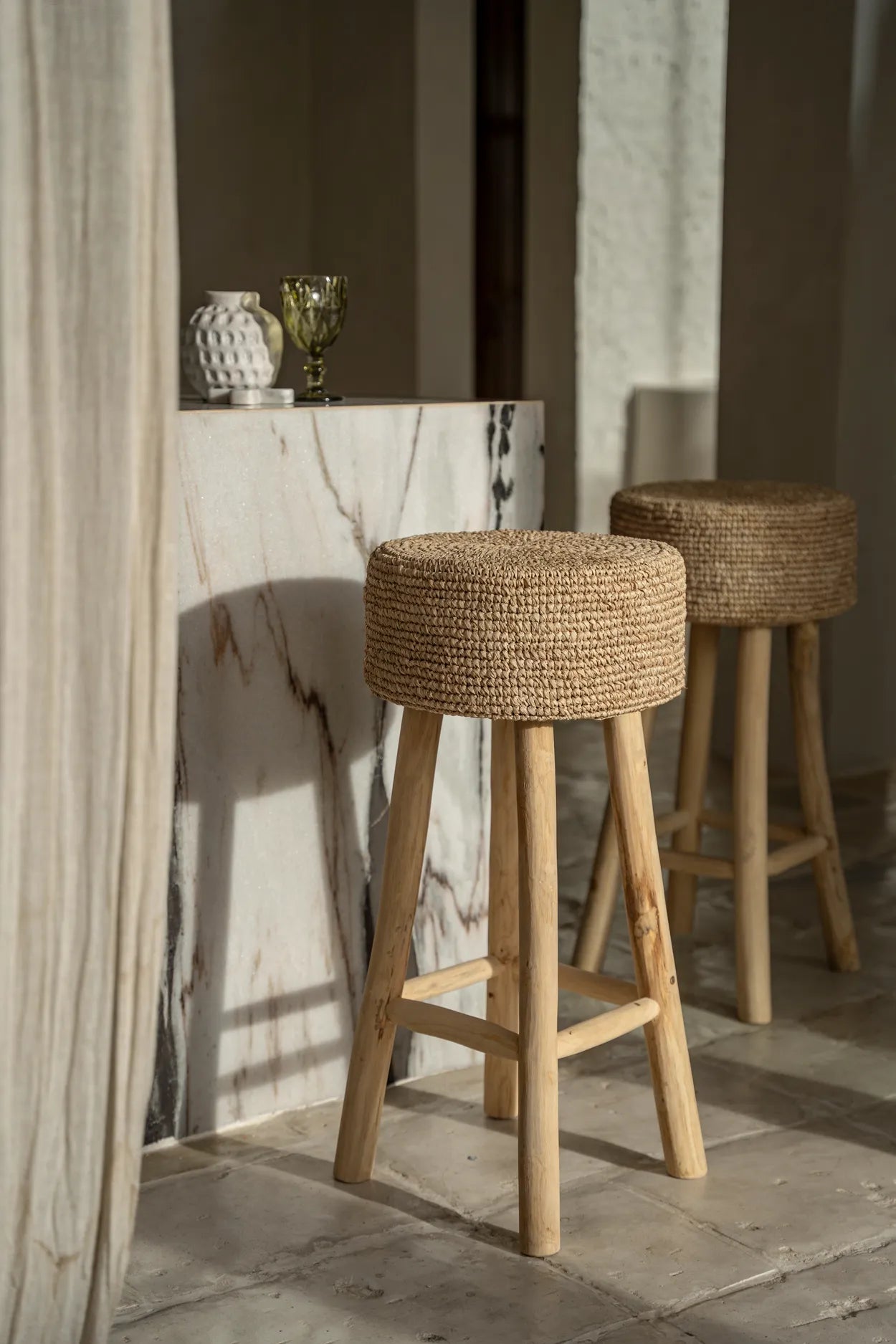 Bazar Bizar Der Raffia Barhocker – Natural